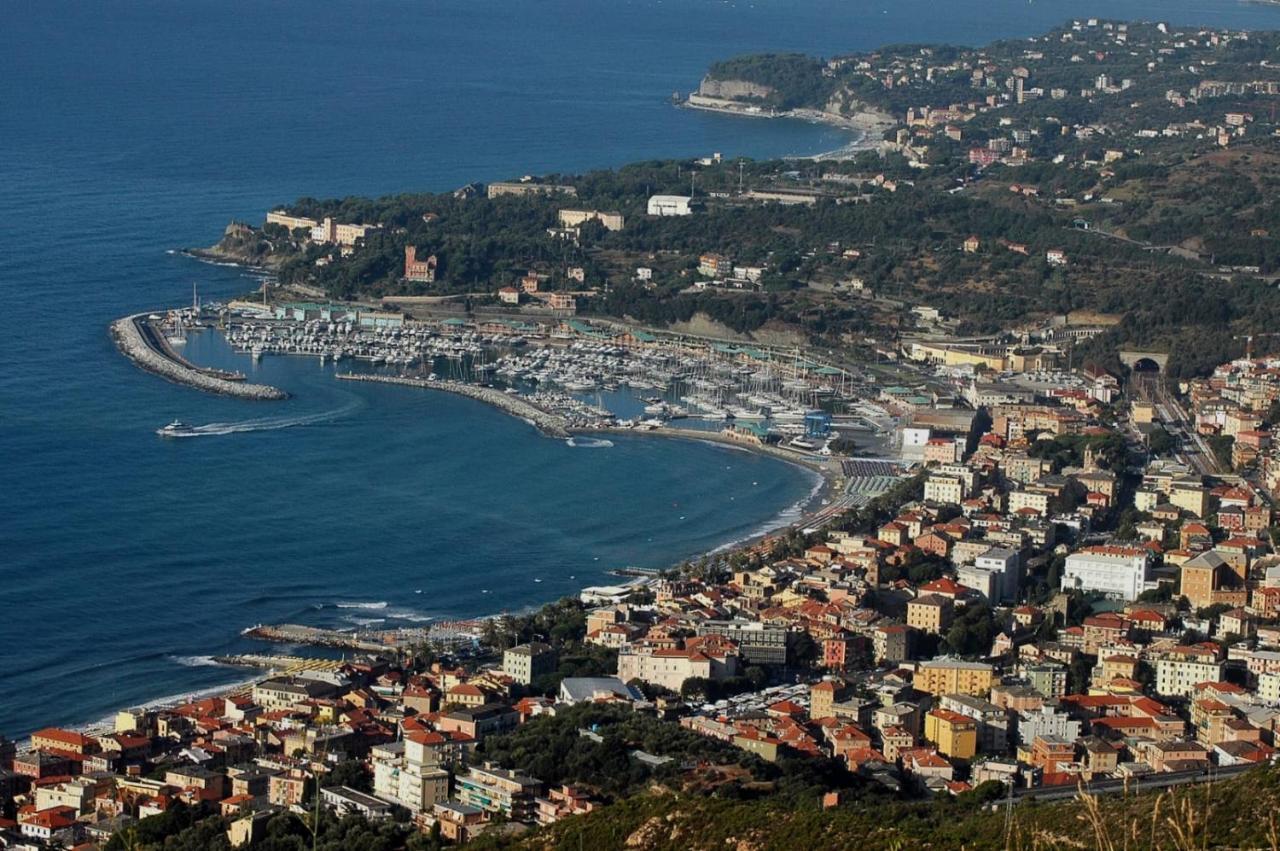 Casa Erika Fronte Mare Appartamento Varazze Esterno foto